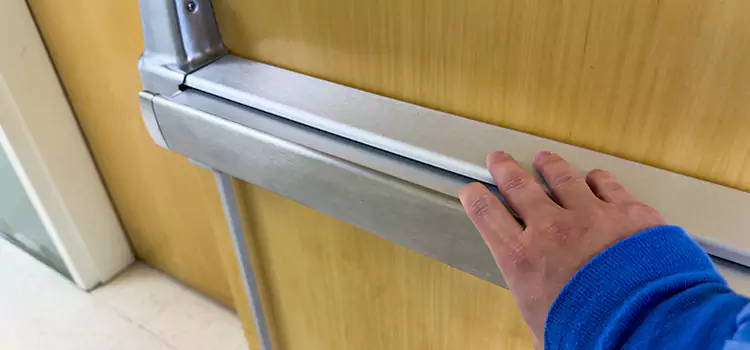Installing a Push Bar on a Door Lenoir